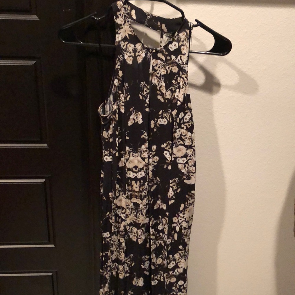 Floral maxi dress with slit